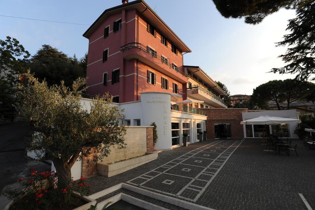 Albergo La Pace Segni Exteriér fotografie